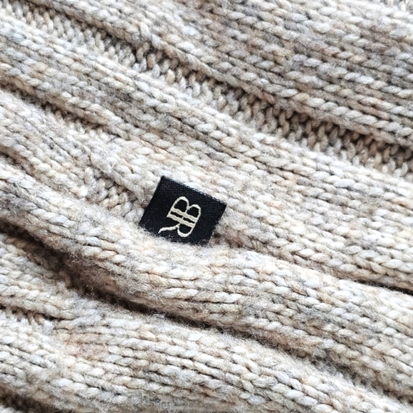 Banana Republic Women’s Cable Knit Crewneck Oatmeal Gray Sweater Oversized L - Picture 6 of 12